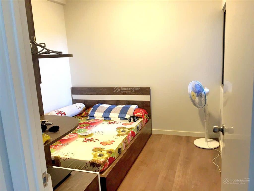 Cho thuê 2pn/2wc, luxgarden, 77m2, giá 11 triệu, full nội thất