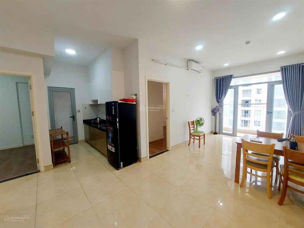 Cho thuê giá rẻ, 2pn, 69m2, luxgarden q7, có nội thất cơ bản, 9 triệu