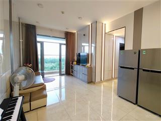 Bán căn hộ 2pn tầng 10, luxgarden q7, sổ hồng