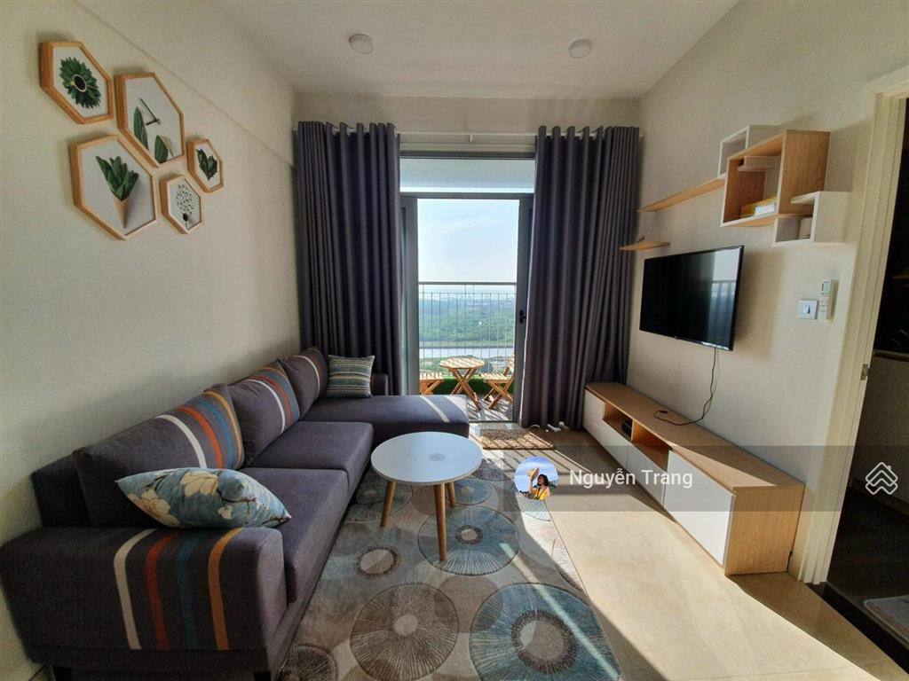 Giá chính chủ, bán gấp 2pn luxgarden, 3 tỷ 3, sổ hồng sẵn