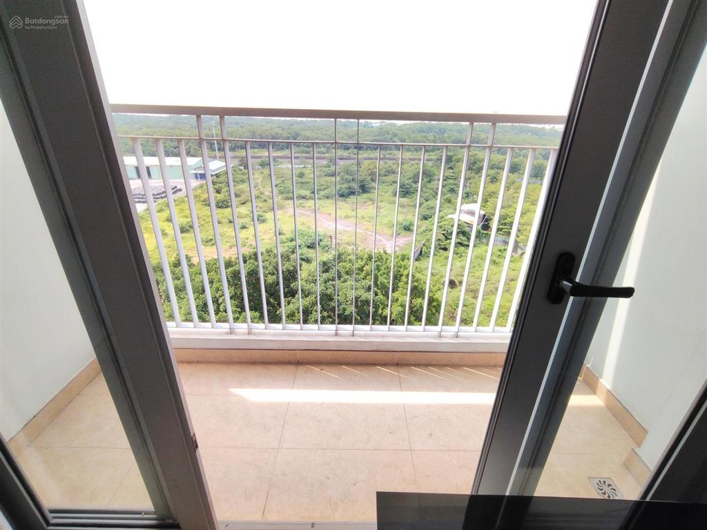 Kẹt tiền ra gấp  chung cư luxgarden q7, sổ hồng riêng sang tên liền