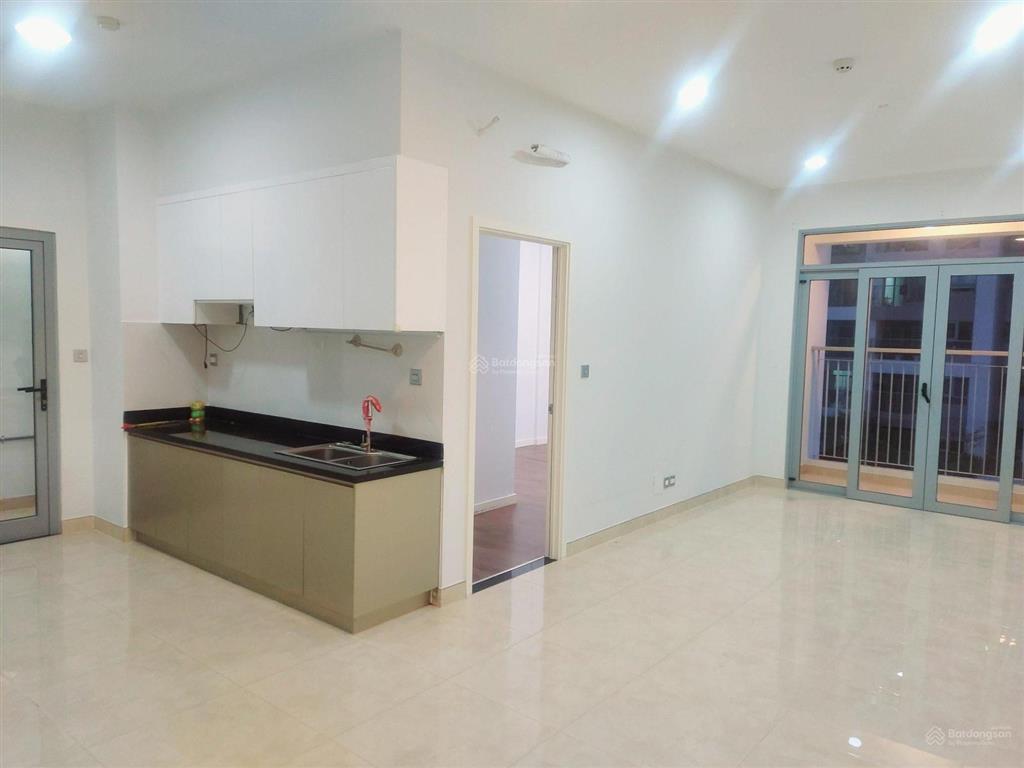 Kẹt tiền ra gấp  chung cư luxgarden q7, sổ hồng riêng sang tên liền