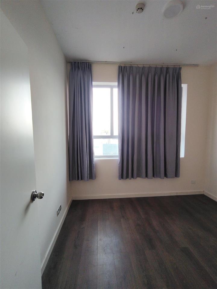 Cho thuê căn góc 3pn 84m2, luxgarden, nhà trống, 9tr5/th