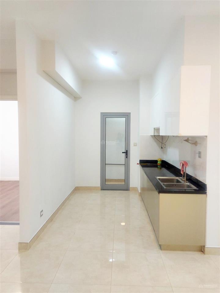 Bán căn 2pn 77m2, luxgarden q7, sổ hồng, ban công rộng