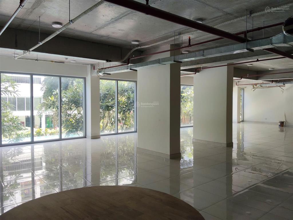 Shophouse luxgarden q7, 252m2, 25 triệu/tháng, như hình