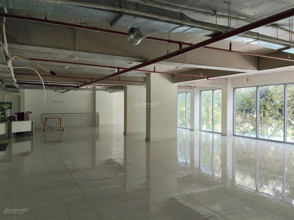 Shophouse luxgarden q7, 252m2, 25 triệu/tháng, như hình