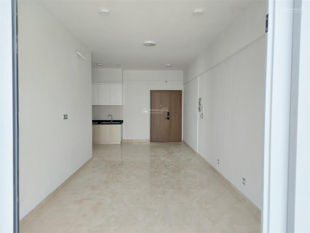 Bán căn góc 3pn, 84m2, nhà trống, sổ hồng sẵn, view landmark