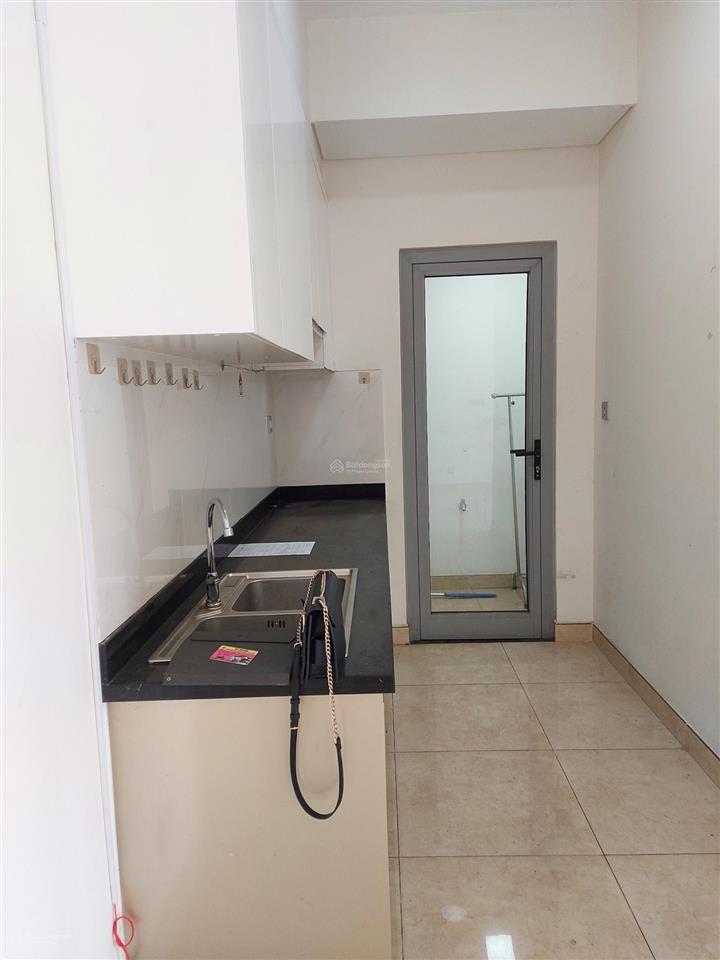 Kẹt tiền cần bán gấp 2pn, 68m2, nhà có nội thất, giá 3tỷ4