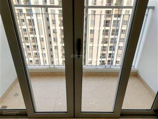Giá lỗ, 2pn  76m2 full nội thất, sổ hồng sẵn, 3tỷ6 (luxgarden q7)