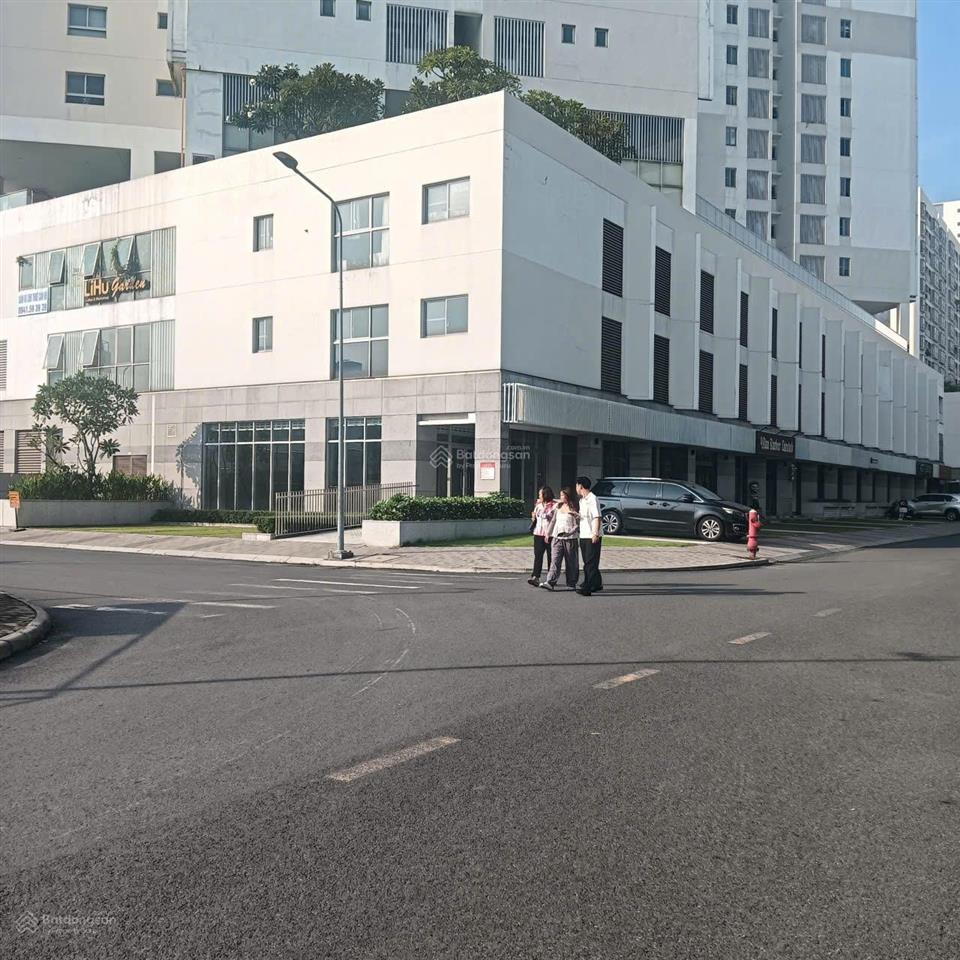 Cho thuê căn góc shophouse scenic valley 2, 209m2