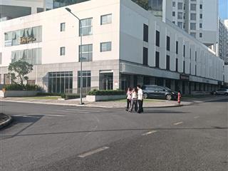 Cho thuê căn góc shophouse scenic valley 2, 209m2