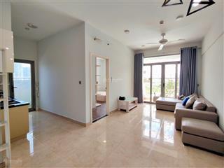 Cho thuê căn góc 2pn 68m2, luxgarden q7