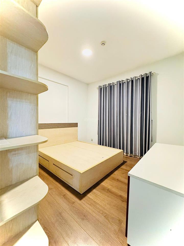 Cho thuê căn góc 2pn 68m2, luxgarden q7