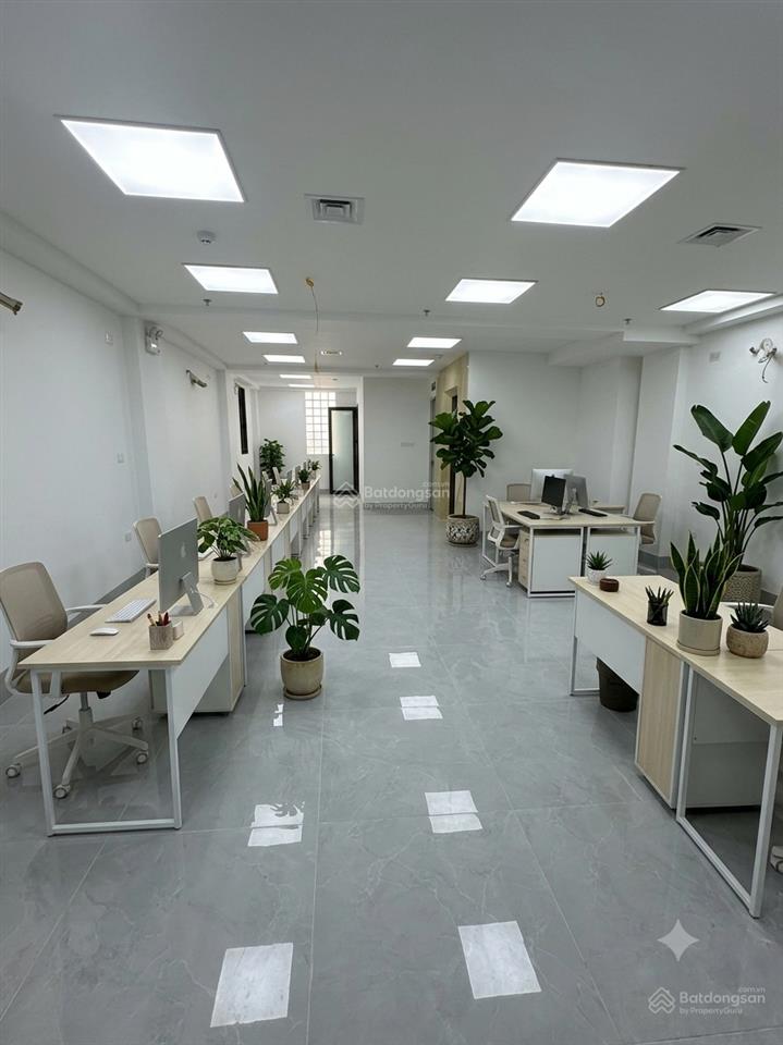 Yên lạc ô tô đỗ, mặt bằng thoáng rộng để xe tầng 1 thoải mái giá 10 tr, ưu tiên thuê dài hạn