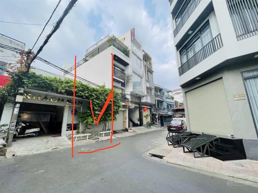 Chính chủ cần bán căn nhà cấp 3 liền kề, trệt tại nguyễn xí  bình thạnh  dòng tiền ổn định!