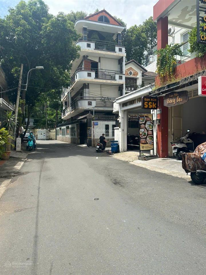 Bán biệt thự 8 x 23m, hxh lê văn sỹ, p.10, phú nhuận,3 lầu mới, giá 36 tỷ