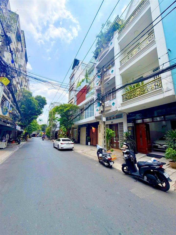 Bán nhà cấp 4, dt 5 x 20m, hẻm xe tải có lề nhất chi mai....giá 16,5 tỷ
