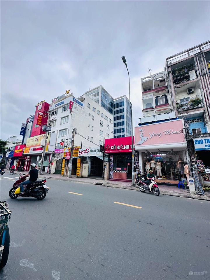 4,3 x 30m, nhà 3 tầng, mặt tiền hoàng văn thụ, p.4, giá 27 tỷ (gần ngã 4 út tịch)