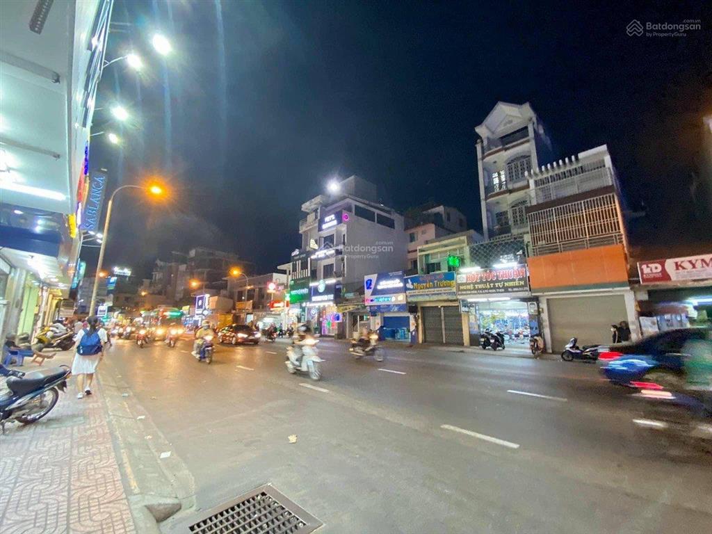 4,3 x 30m, nhà 3 tầng, mặt tiền hoàng văn thụ, p.4, giá 27 tỷ (gần ngã 4 út tịch)