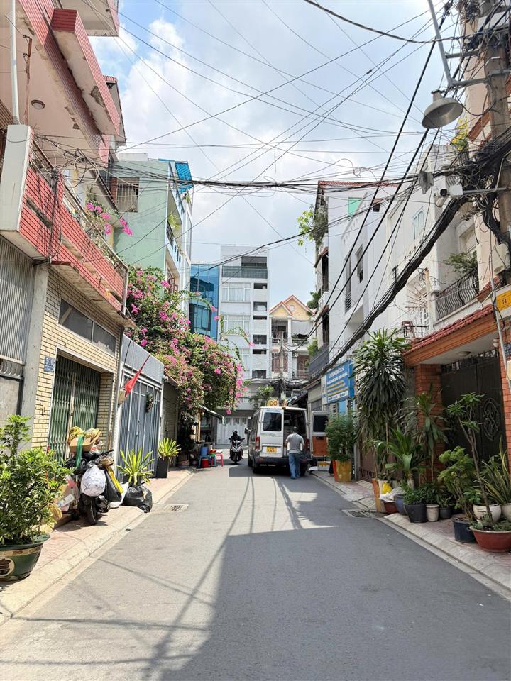 5,5 x 20m, bán nhà 5 tầng, hxh đường bạch đằng, p.2 (giá 23 tỷ)
