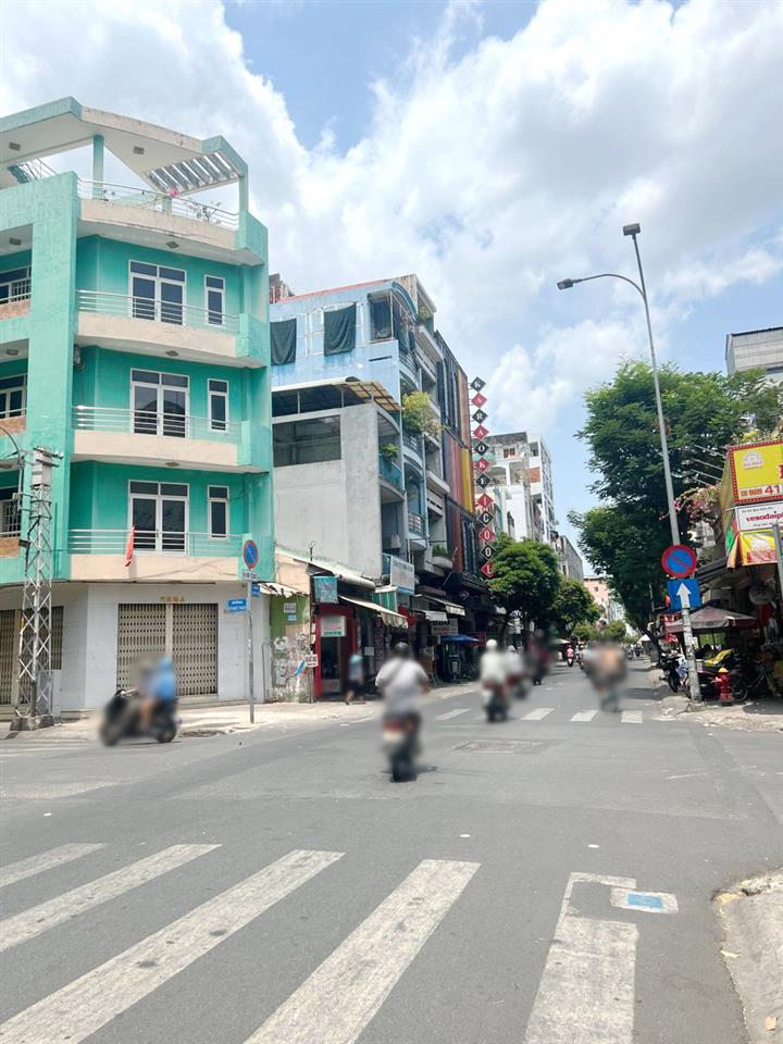 Nhà 3 tầng mặt tiền kinh doanh Đinh Hoà P13Q8. Giá 8.2 tỷ