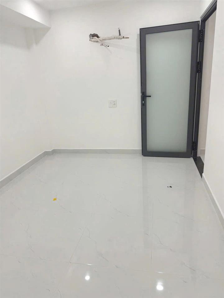 Nhà mới 2 tầng (4x10m) đường số 1 KDC Bình Hưng giáp Q8. Giá: 2.5 tỷ