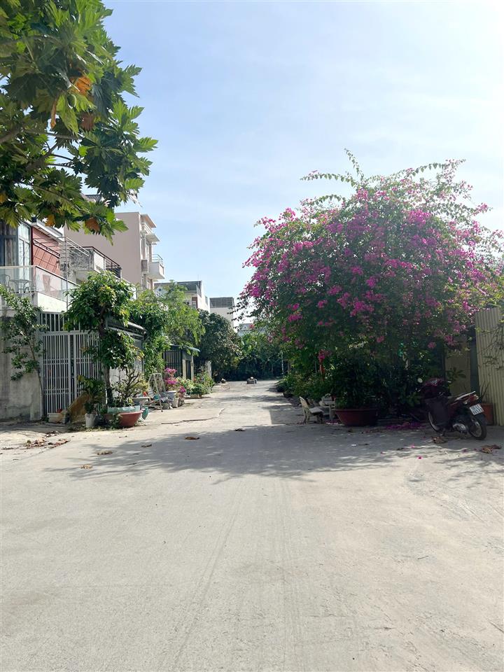 Bán miếng đất (6x20m) mặt tiền đường F KDC Bình Điền P7Q8. Giá: 6.9 tỷ