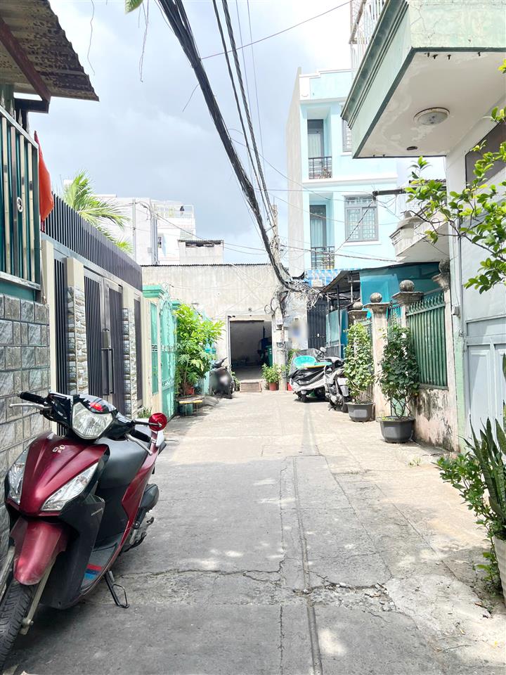 Nhà 3 tầng (5x13m) HXH đường Tạ Quang Bửu P4Q8. Giá 8.7 tỷ