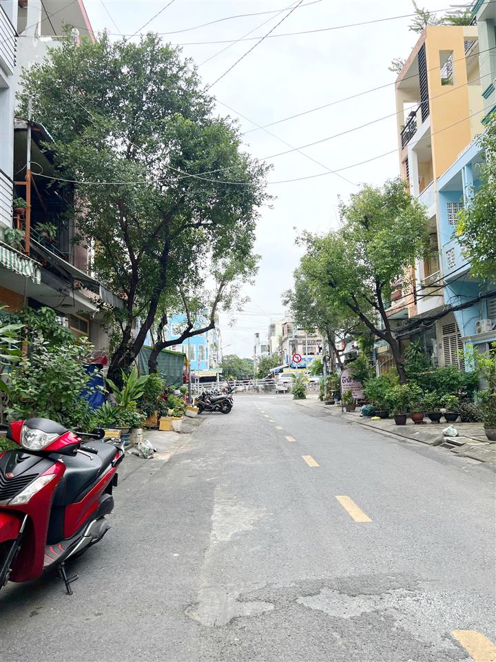 Nhà (8.4x13m NH 9.6m) mặt tiền kinh doanh đường số P4Q8. Giá: 15.5 tỷ TL