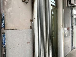 Nhà 2 tầng hẻm sát đường Lê Quyên P5Q8. Giá 1.8 tỷ