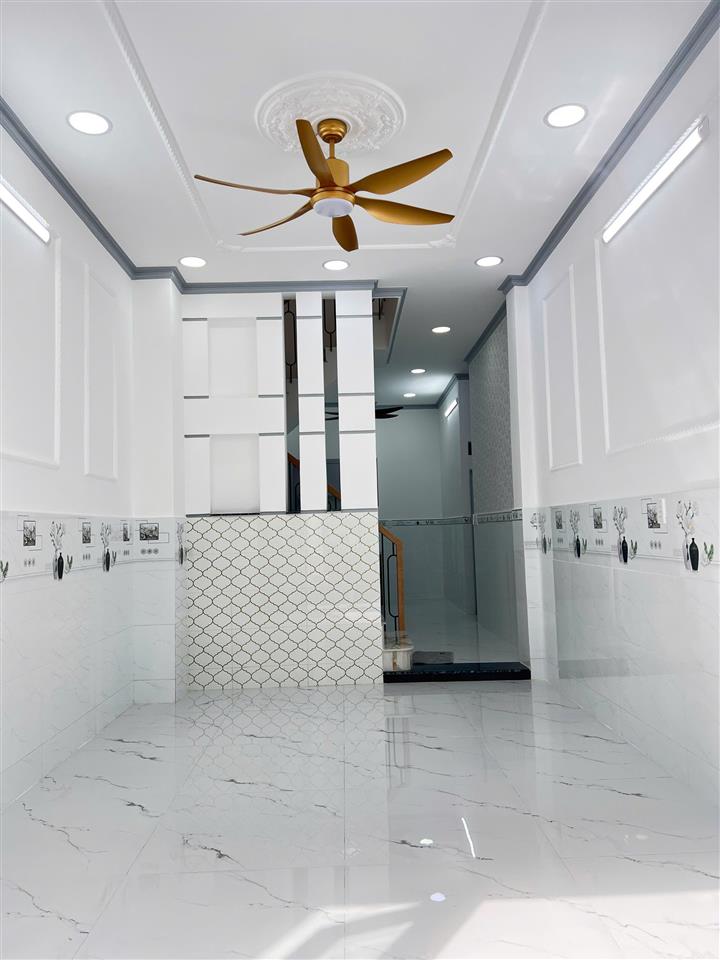 Nhà 4 tầng nở hậu 4.7m HXH vị trí đẹp bờ kè Nguyễn Duy P8Q8 (P.Chánh Hưng). Giá: 7.45 tỷ