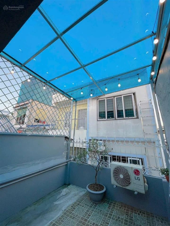 Bán nhà rẻ nhất xuân phương 30m2 5 tầng dân tự xây như mới 5.6 tỷ.