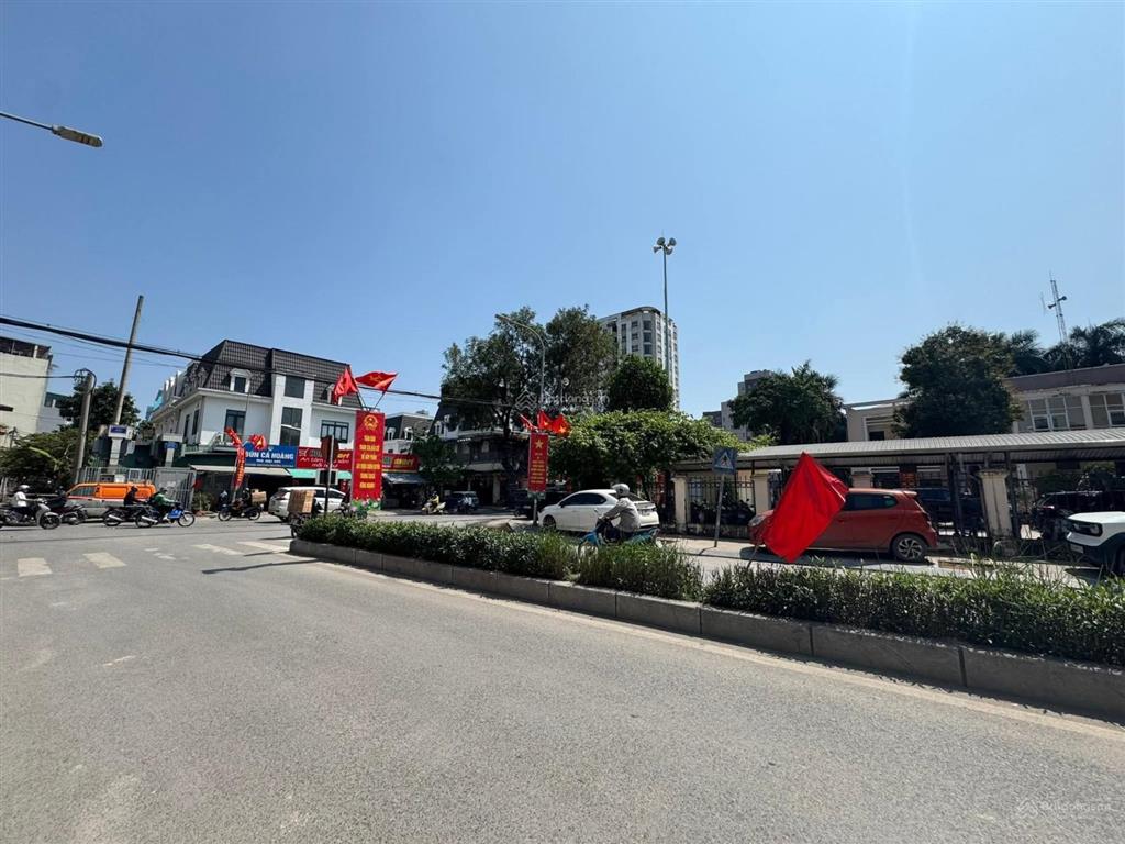 Chính chủ bán 50m2 ngõ 169 đại mỗ, ngõ thông, giáp ubnd tây mỗ giá 170 triệu/m2.