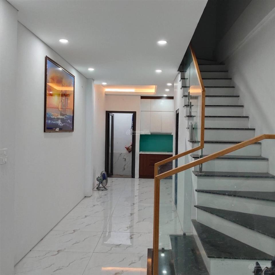 Bán nhà xuân phương 40m2 4 tầng 6.1 tỷ. ngõ thẳng tắp, cách ô tô 50m