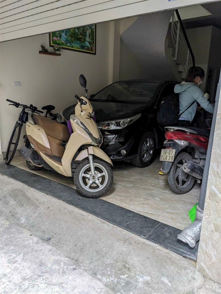 Bán đất tây mỗ 34m2 ô tô vào nhà giá chào 147 triệu/m2.