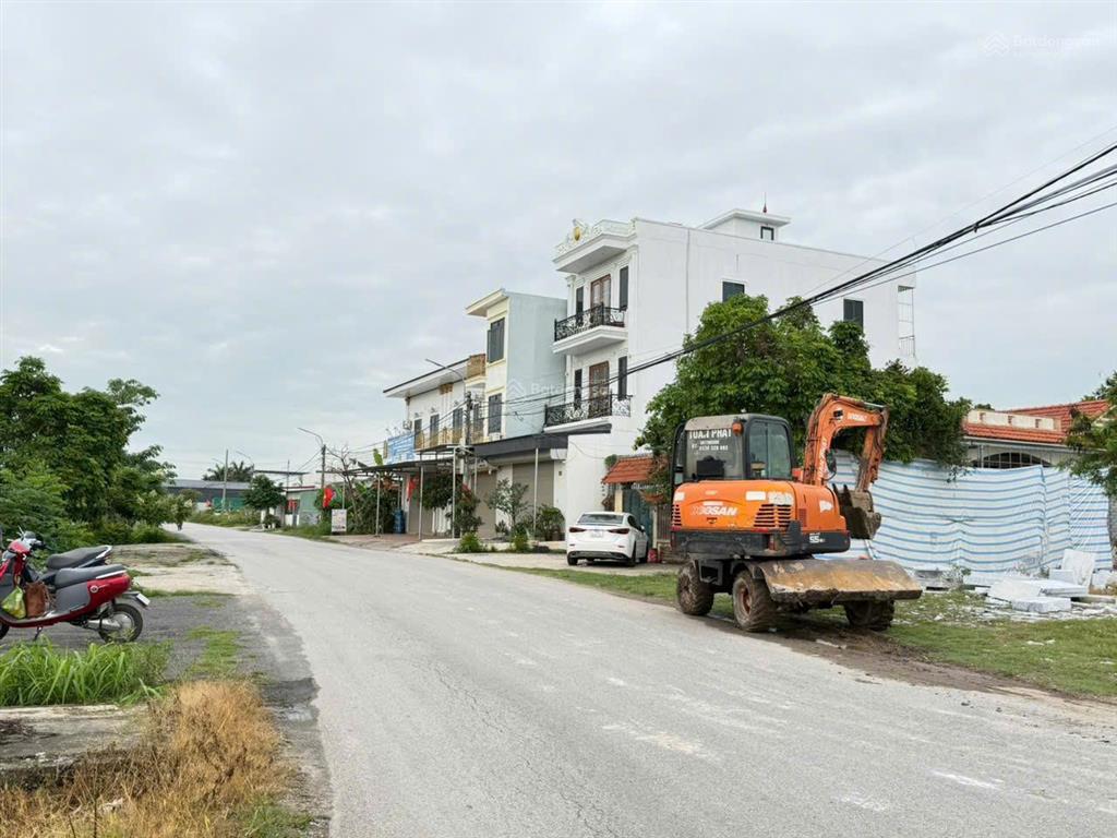 Cc bán mảnh đất 72,9 m2, nở hậu mặt đường 403 siêu đẹp