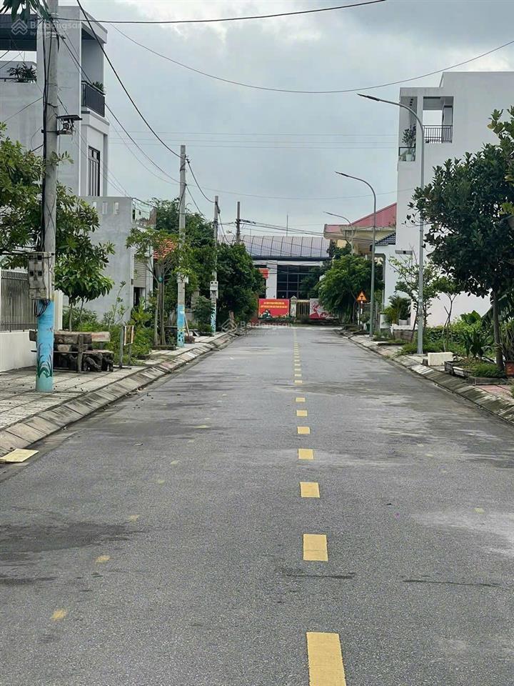 Bán nhà lô đất ngay đầu ngõ 81 tân thành  dương kinh