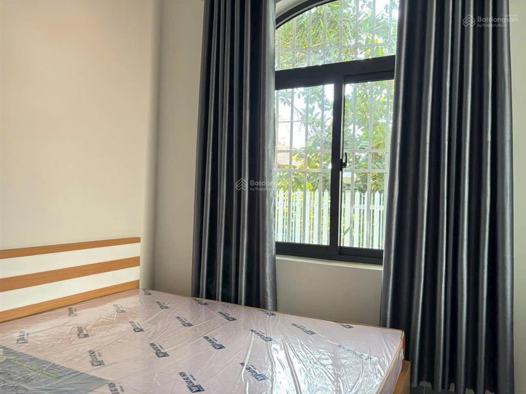 Chỉ 8 tỷ bán nhà3 mặt tiêng 95m2 đường nguyễn khắc viện, vĩnh hoà, nha trang 0964 326 ***