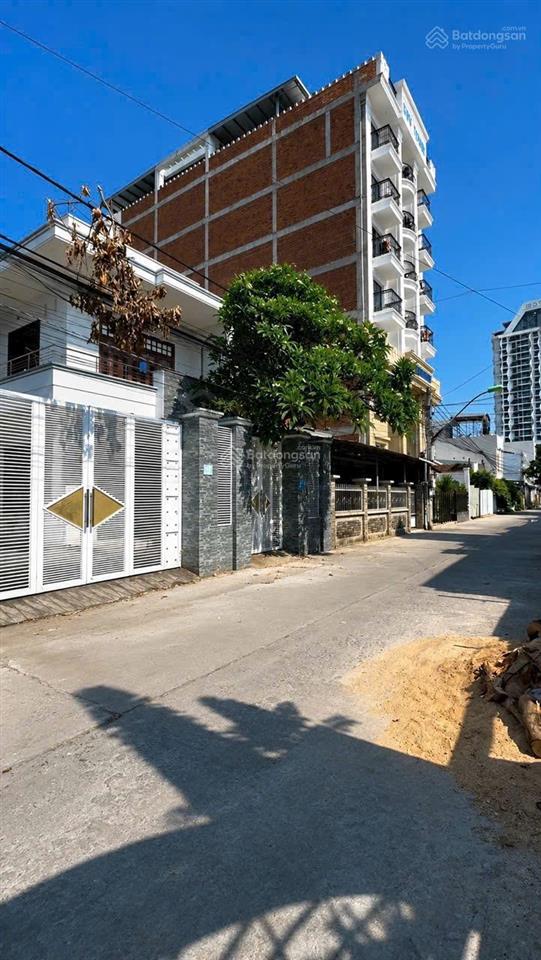 Chỉ 7 tỷ ( 57,4 triệu/m2) bán gấp 121,9m2 đất mặt tiền đường dương hiến quyền b, vĩnh hoà,nha trang