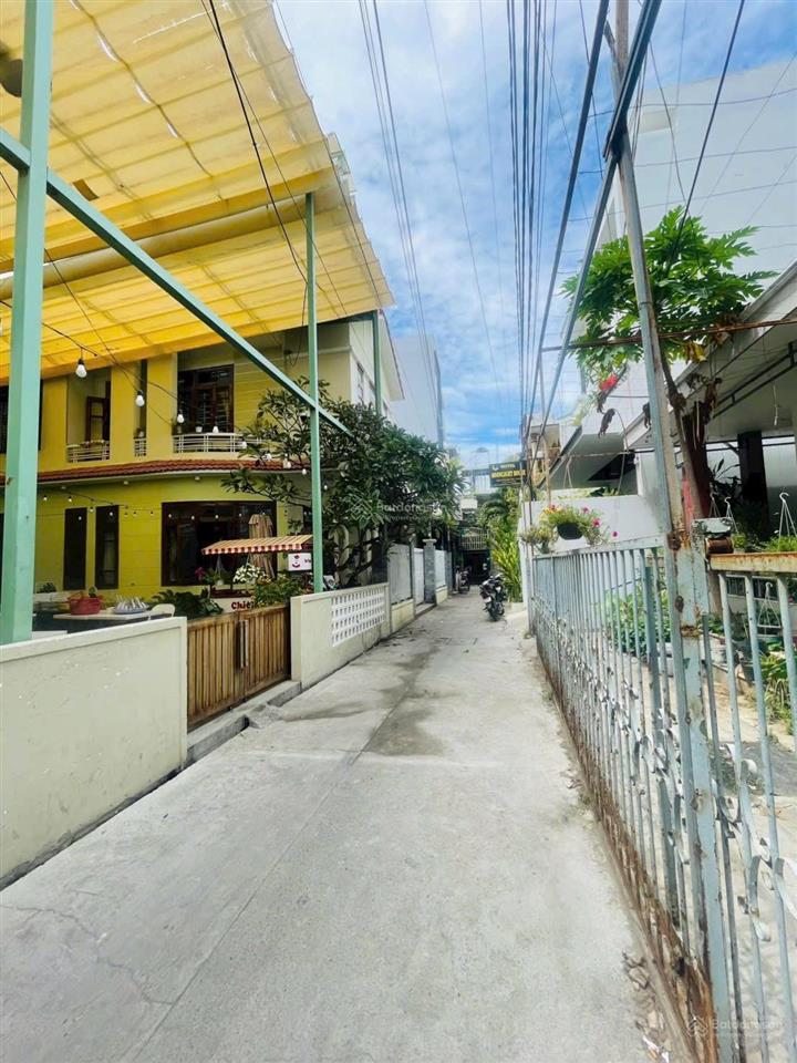 Bán đất tặng nhà cấp 4, hẻm đặng tất, gần biển  165m2 ngang 12,4m chỉ 14,5 tỷ  0964 326 ***
