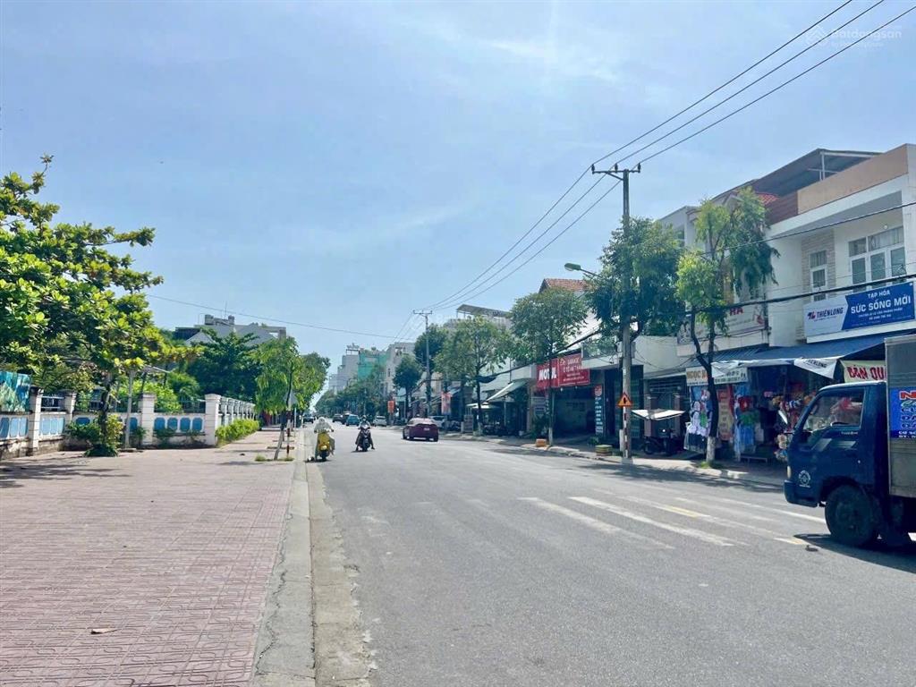 Chỉ 120 triệu/m2 bán 200,4m2 ngang 10m đường điện biên phủ, phường bắc nha trang0964 326 ***
