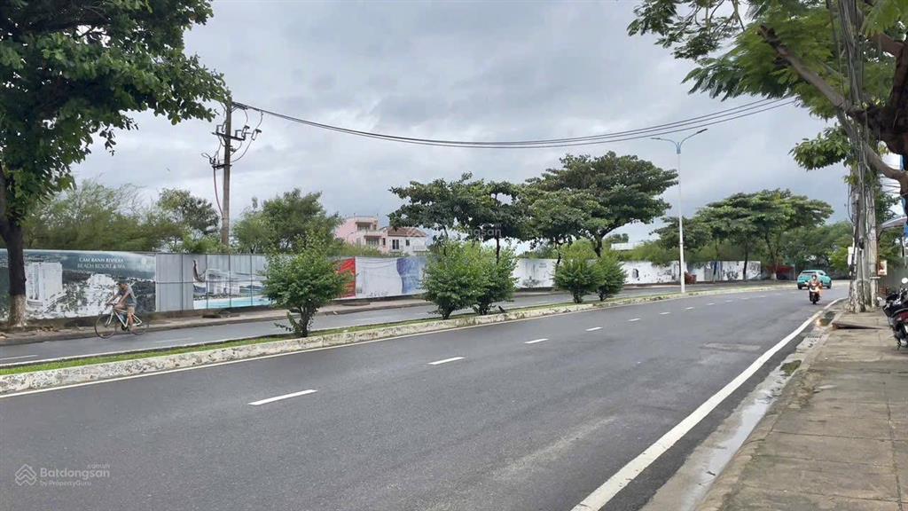 Bán 392,3m2 ngang 20,8m đất mặt tiền đường phạm văn đồng, phường vĩnh hoà, nha trang0964 326 ***