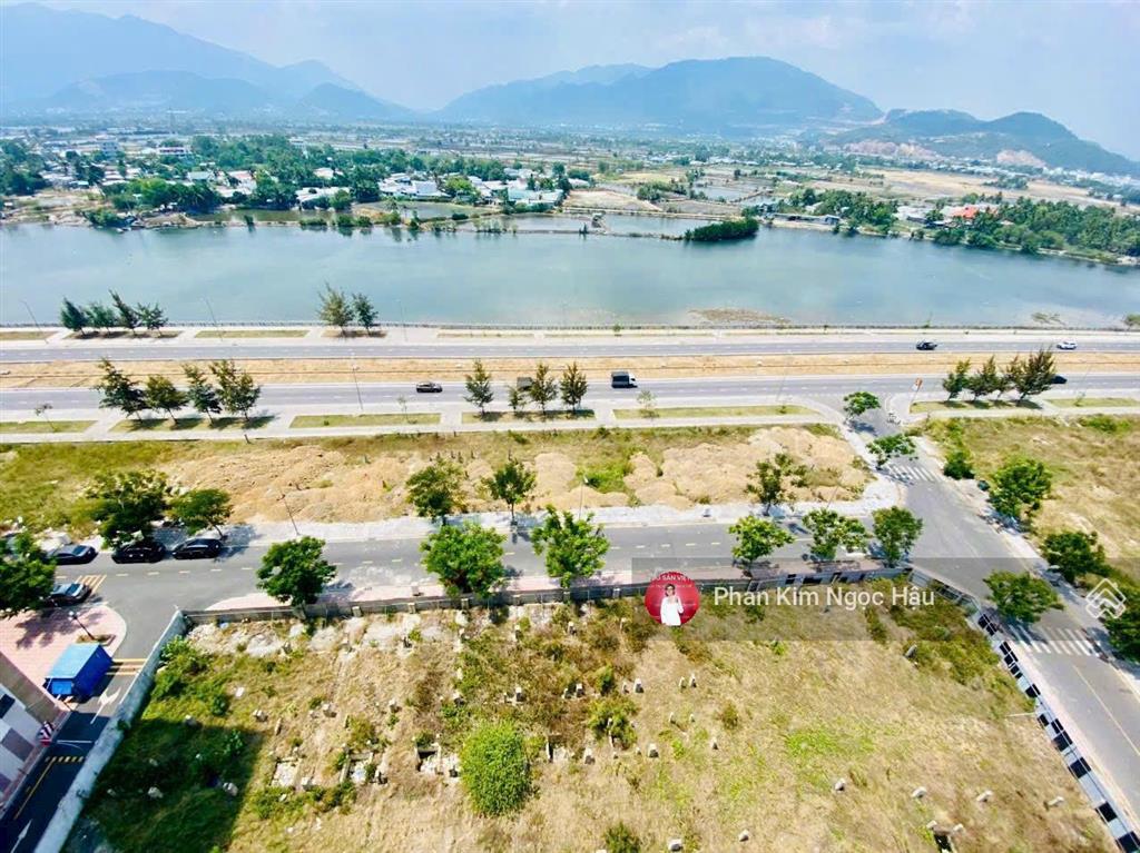 Lô đất nền đường số 37 khu đô thị hà quang 1, phường nam nha trang giá bán 70 triệu/m2 bao ép cọc.