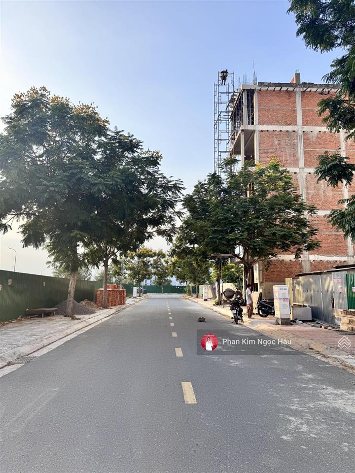 Lô đất nền đường số 37 khu đô thị hà quang 1, phường nam nha trang giá bán 70 triệu/m2 bao ép cọc.