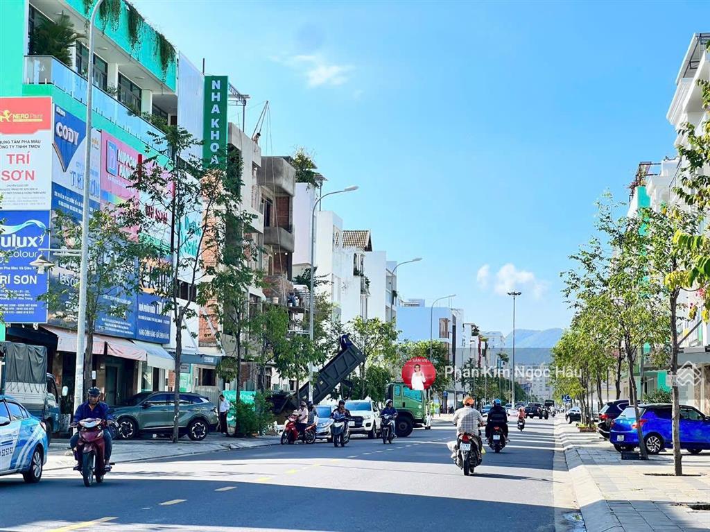 Bán lô góc vị trí kinh doanh đắc địa mặt tiền đường thích quảng đức  kđt hà quang 2, nha trang