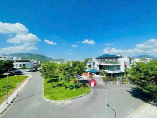 Lô góc biệt thự đơn lập view cây xanh  gói 5 mỹ gia thái hưng giá bán 45 triệu/m2.
