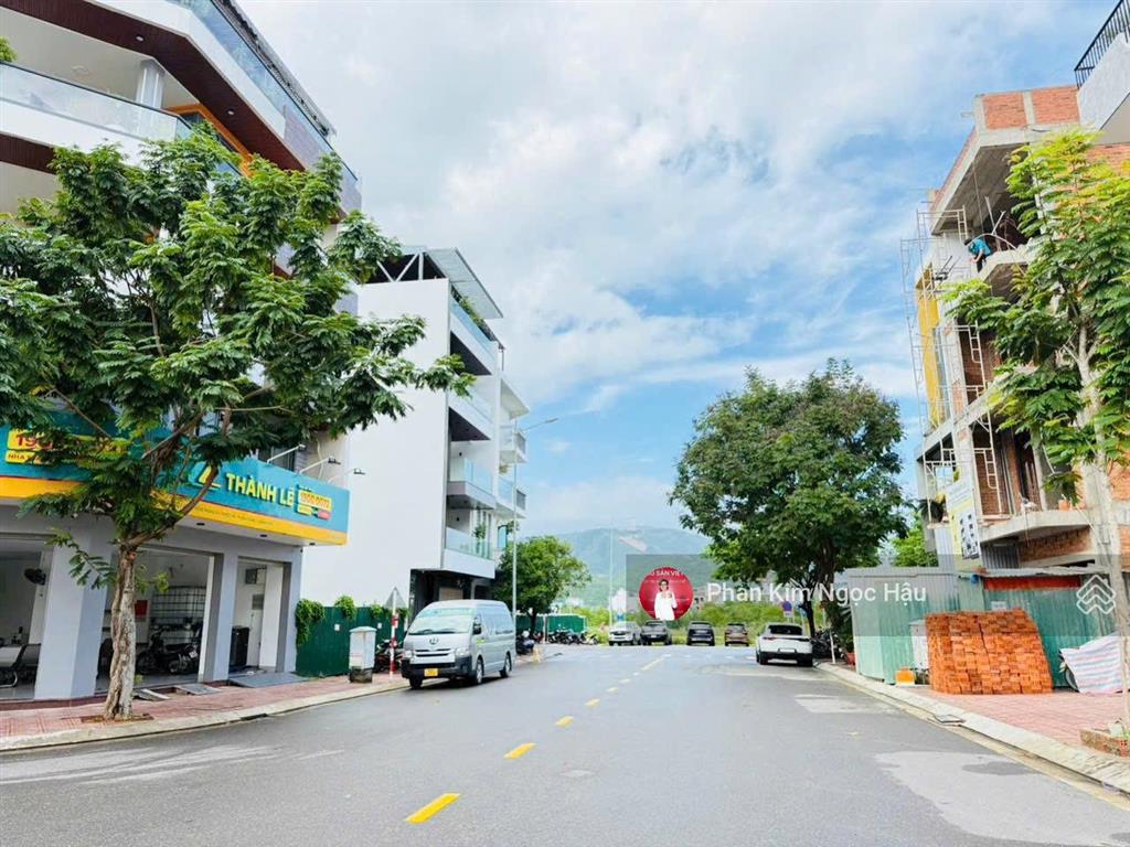 Hà quang 2 mặt tiền đường số 8 đối diện quỹ đất trung tâm thương mại giá 9,8 tỷ