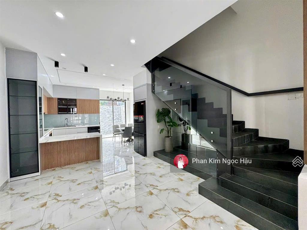 Bán nhanh nhà 3 tầng 2 mặt tiền trước sau mỹ gia gói 8 the cappela giá 8,15 tỷ