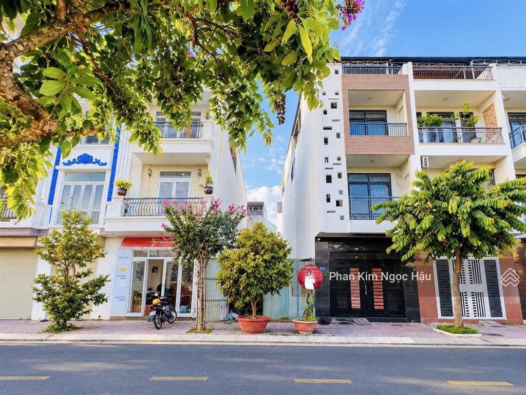 Lô 2 mặt tiền trước sau, view công viên chỉ 5,9 tỷ bao ép cọc  kđt hà quang 2 nha trang