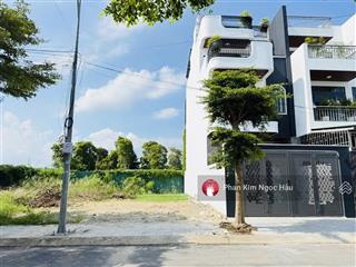 Lô sạch đẹp hướng đông nam mỹ gia thái xuân, nha trang giá 4,6 tỷ bao ép cọc.
